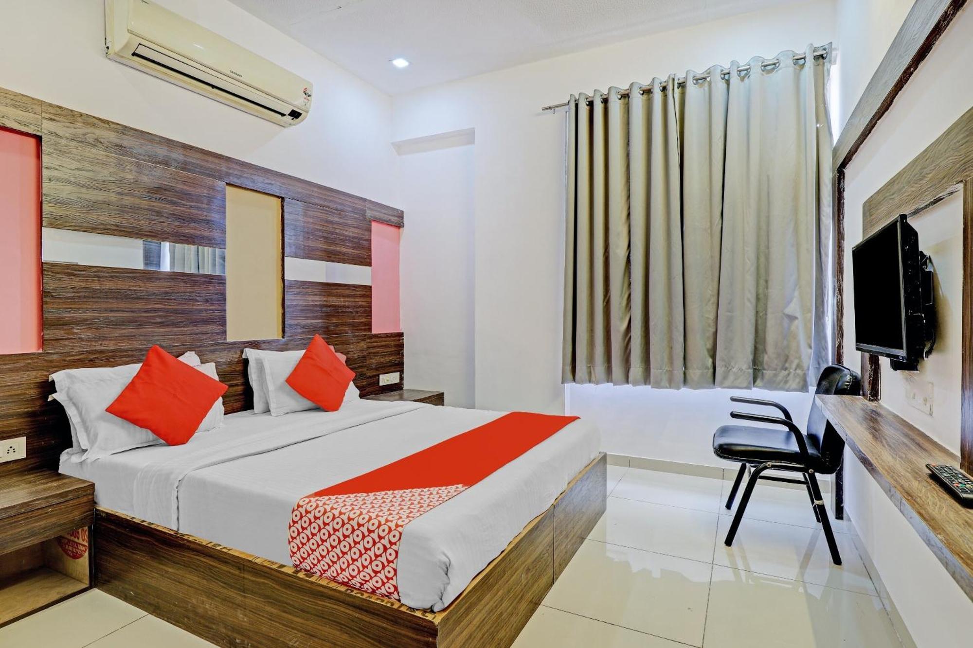 Oyo 11649 Hotel Mahima Gandhinagar Ngoại thất bức ảnh
