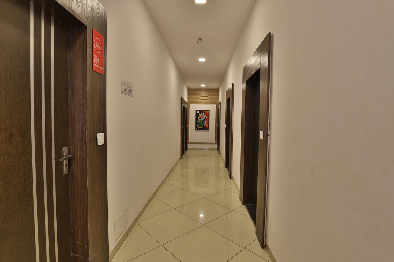 Oyo 11649 Hotel Mahima Gandhinagar Ngoại thất bức ảnh