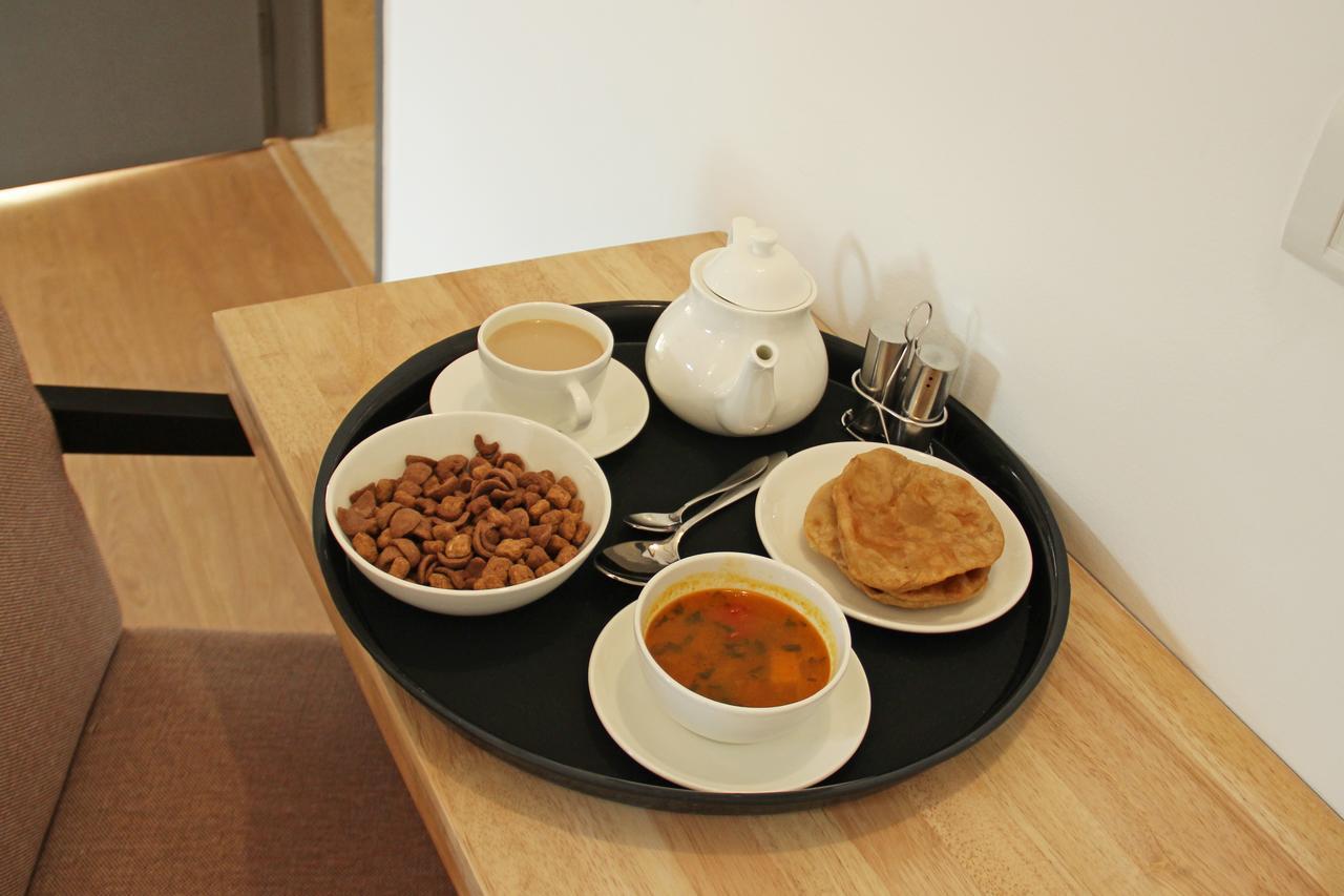Oyo 11649 Hotel Mahima Gandhinagar Ngoại thất bức ảnh