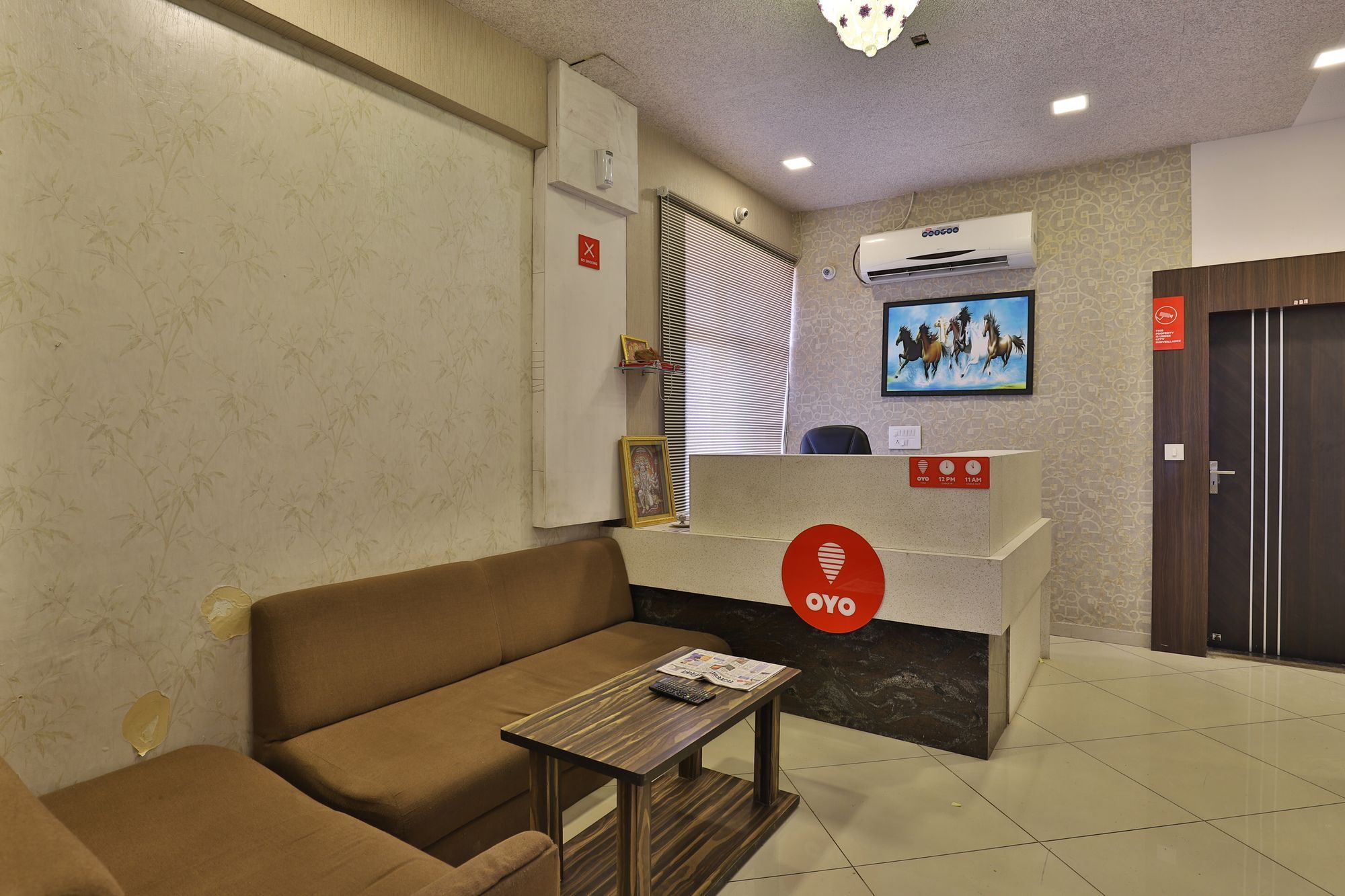Oyo 11649 Hotel Mahima Gandhinagar Ngoại thất bức ảnh