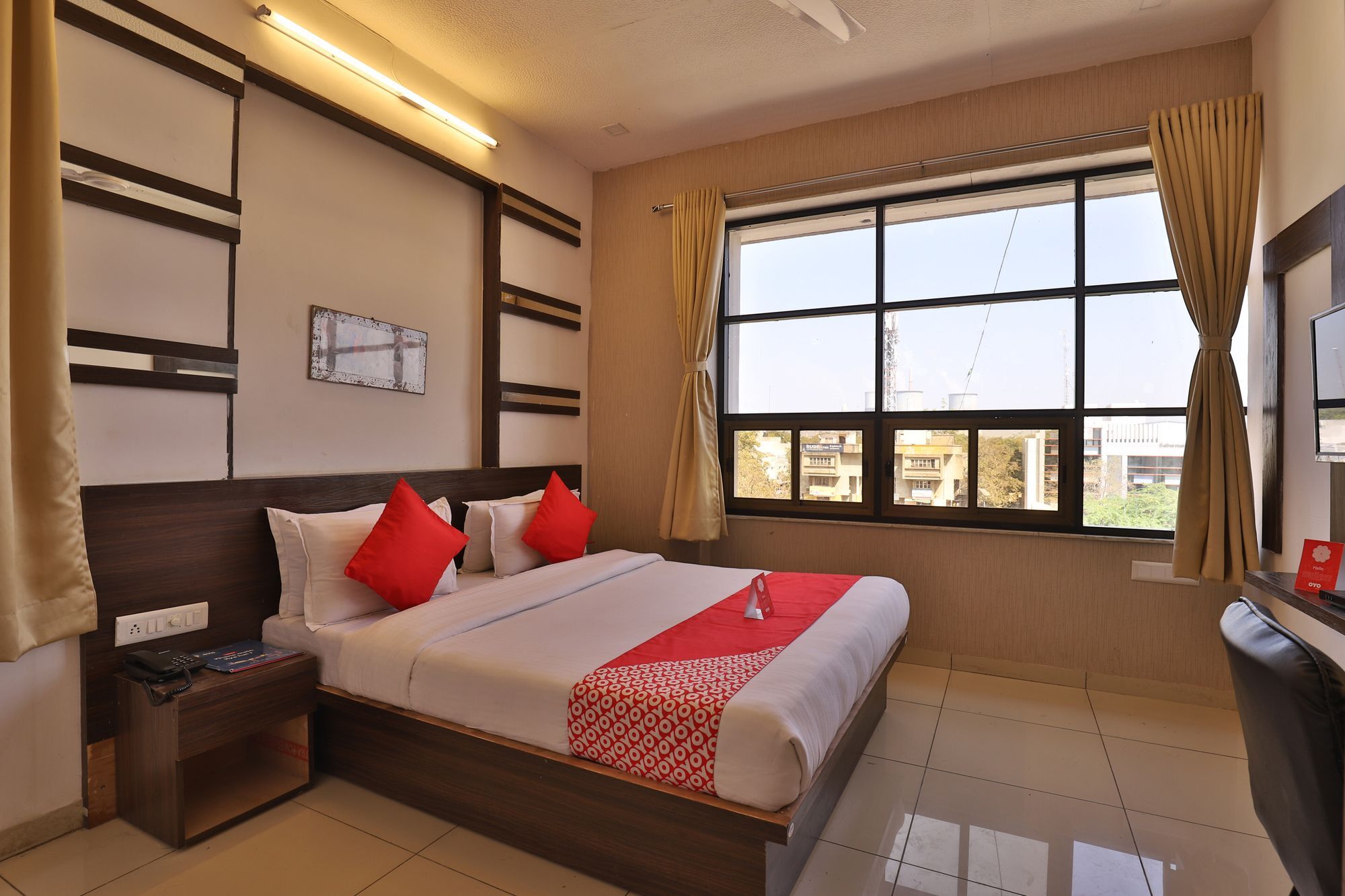 Oyo 11649 Hotel Mahima Gandhinagar Ngoại thất bức ảnh