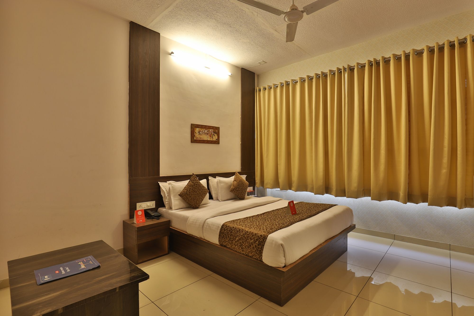 Oyo 11649 Hotel Mahima Gandhinagar Ngoại thất bức ảnh